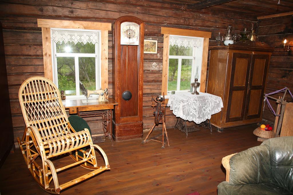 Ethnographic Holiday House Laipas Murjani ภายนอก รูปภาพ